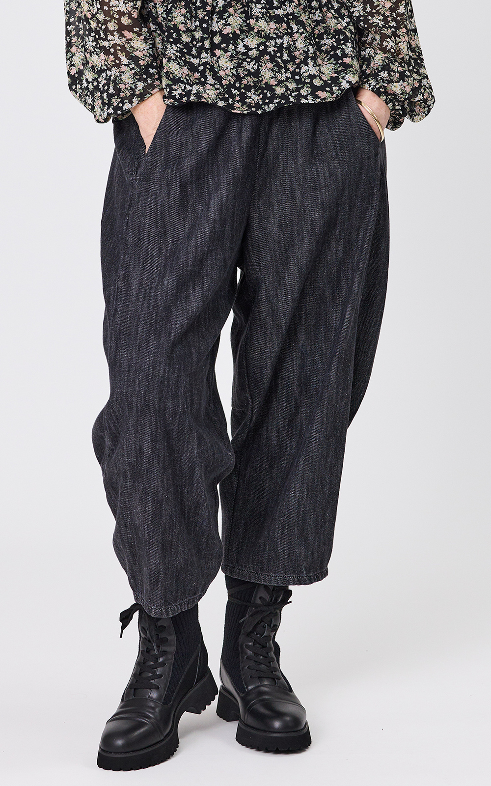 Sonja Pant  product photo.