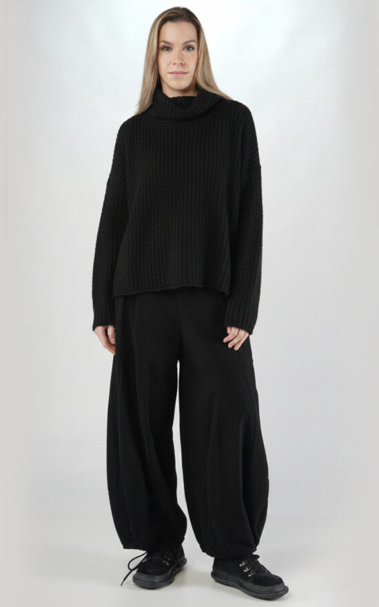 Lily Relaxed Pullover product photo.