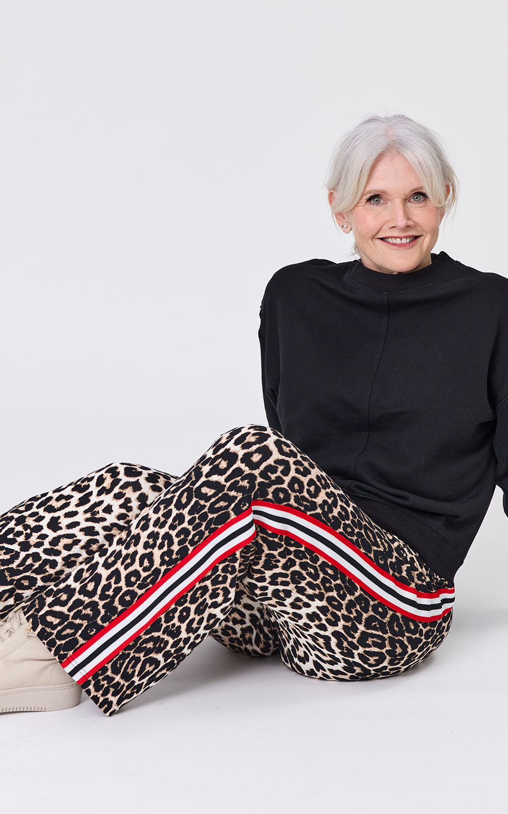 Viveka Pant Leopard  product photo.