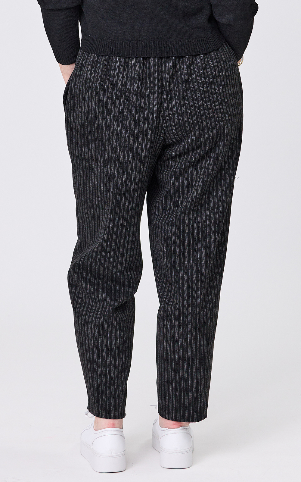 Thora Pant Pinstripe product photo.
