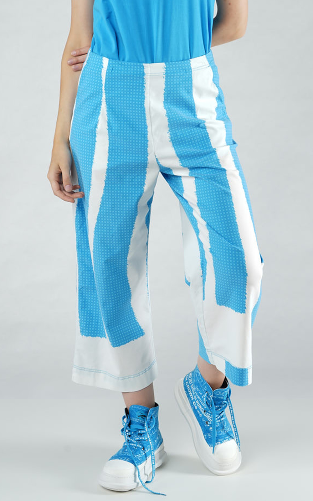 Linear Lucky Fishermans Pant product photo.
