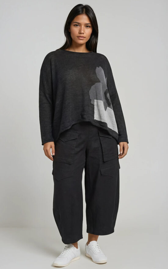 Poppy Relaxed Pullover product photo.