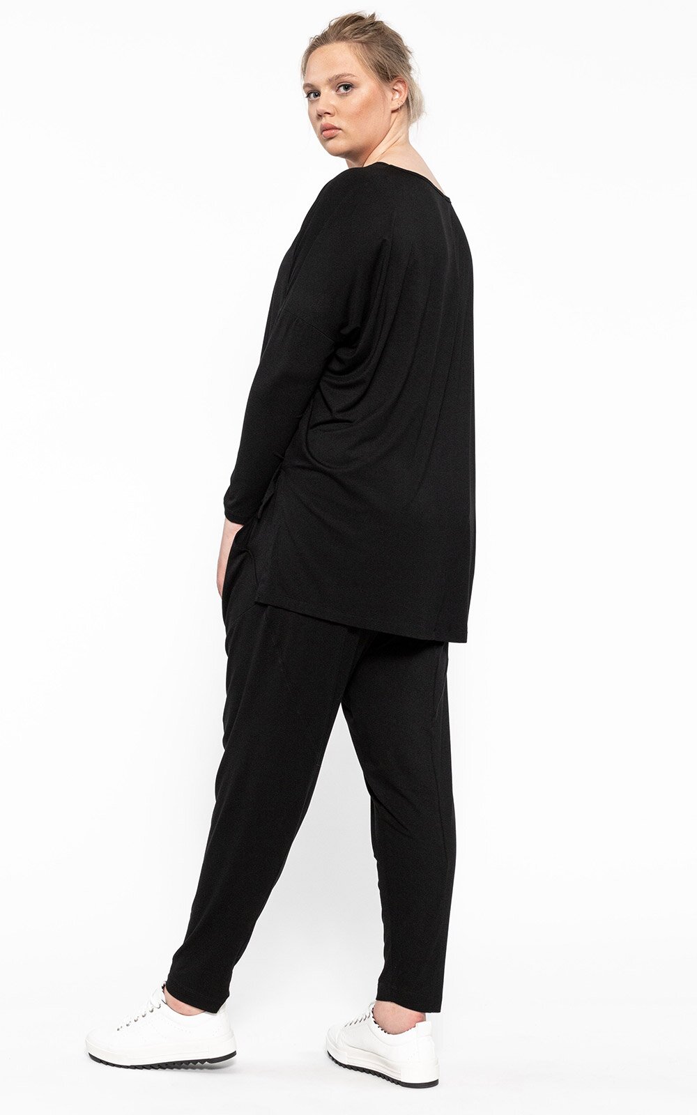 The Idol product photo.