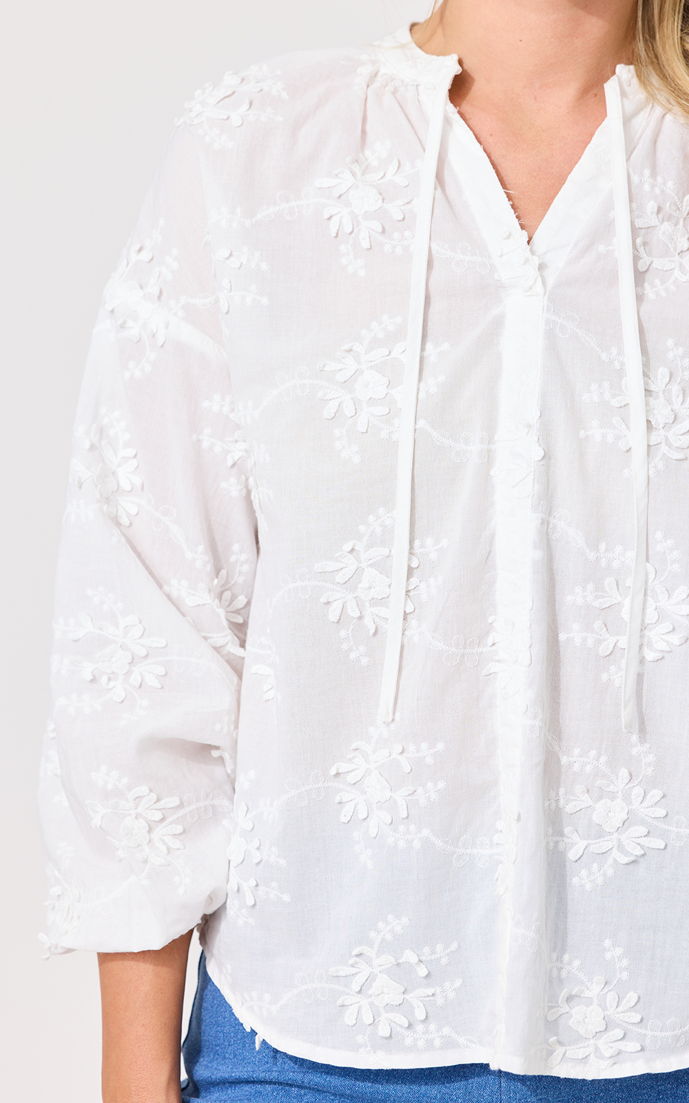 Alba Top product photo.