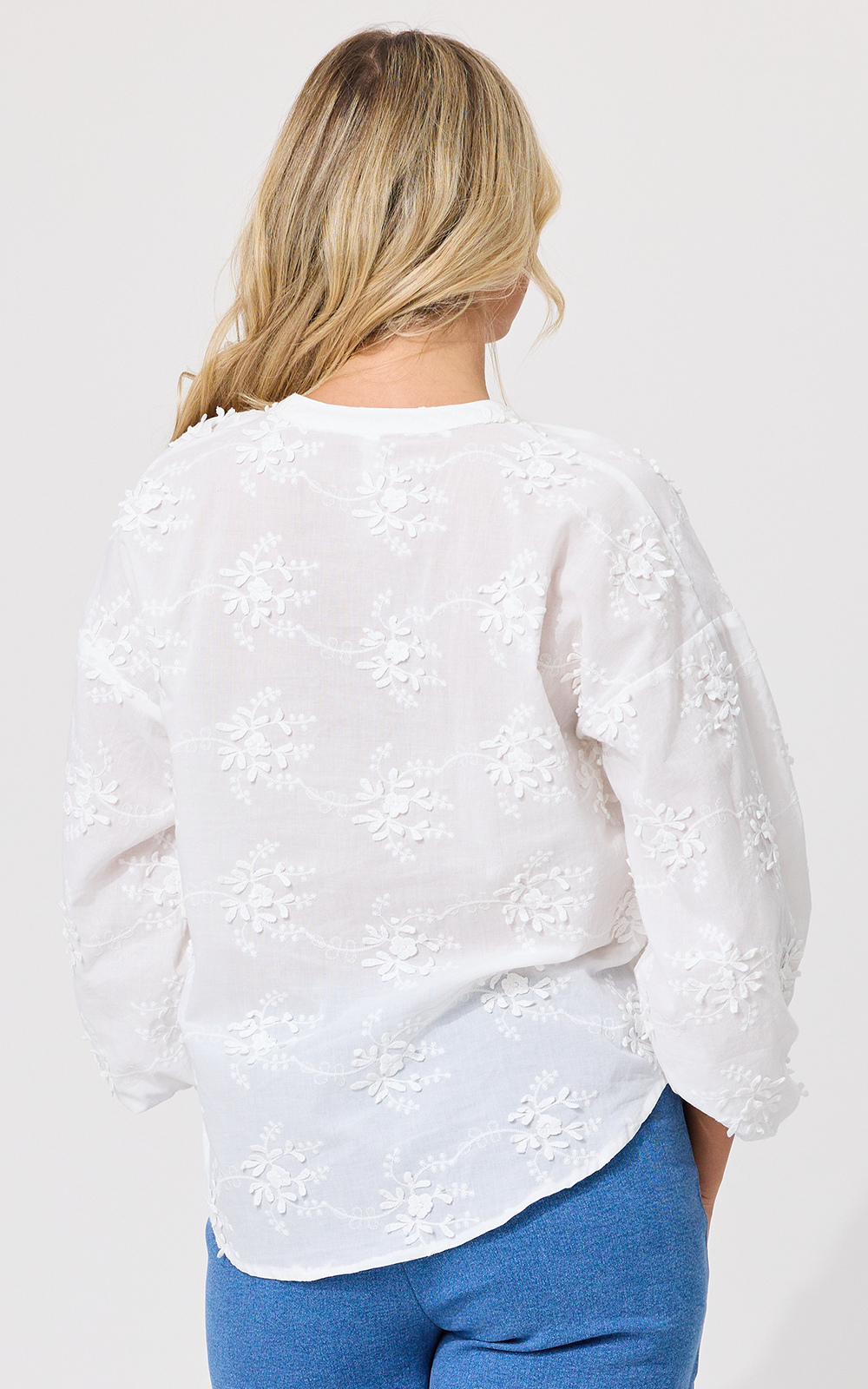 Alba Top product photo.