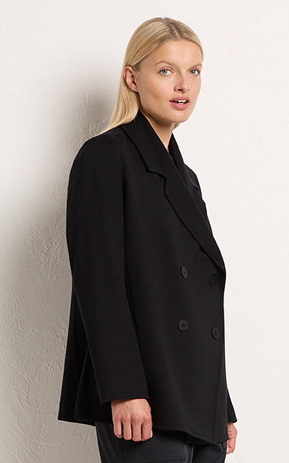 Profile Blazer product photo.