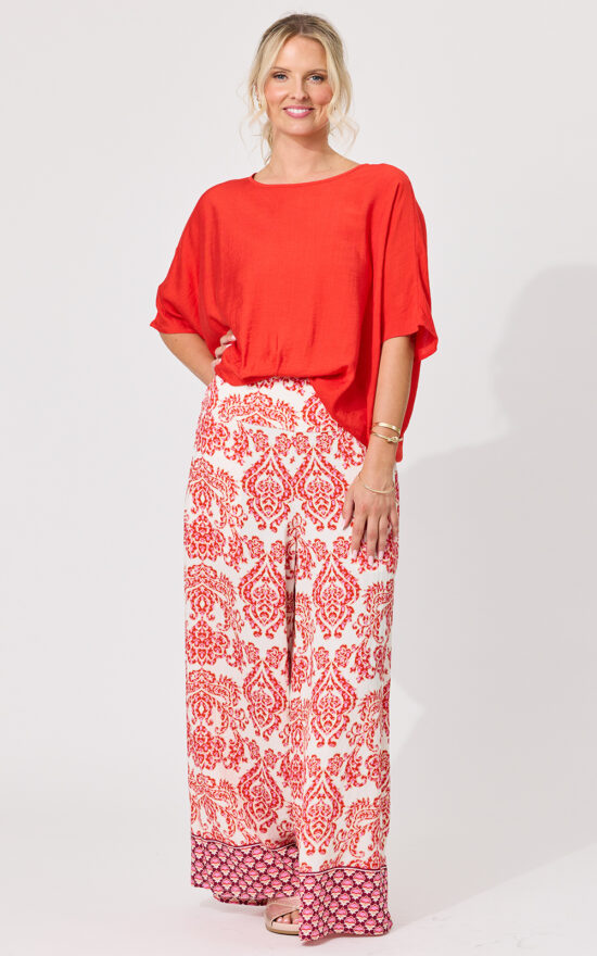 Alessa Top product photo.