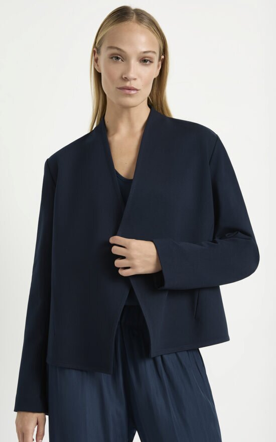 Envelope Jacket product photo.