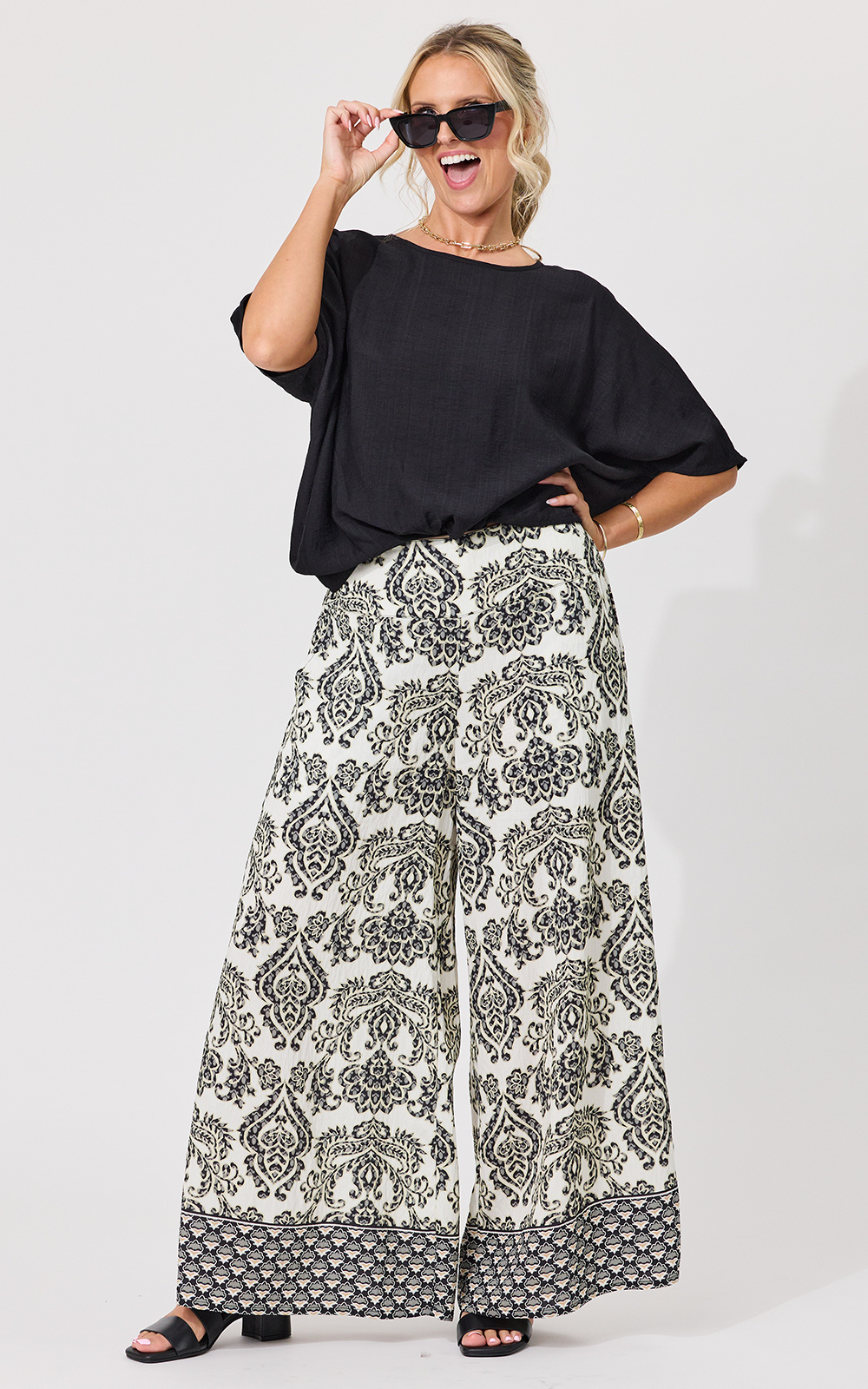 India Pants product photo.