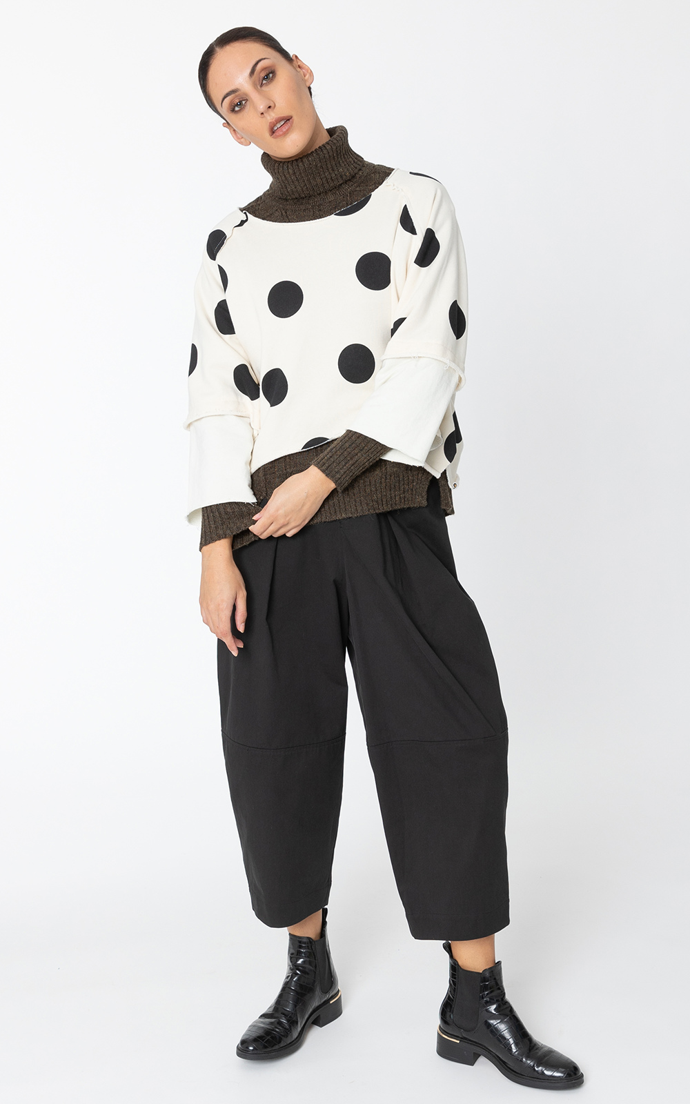 Magnus Pant product photo.