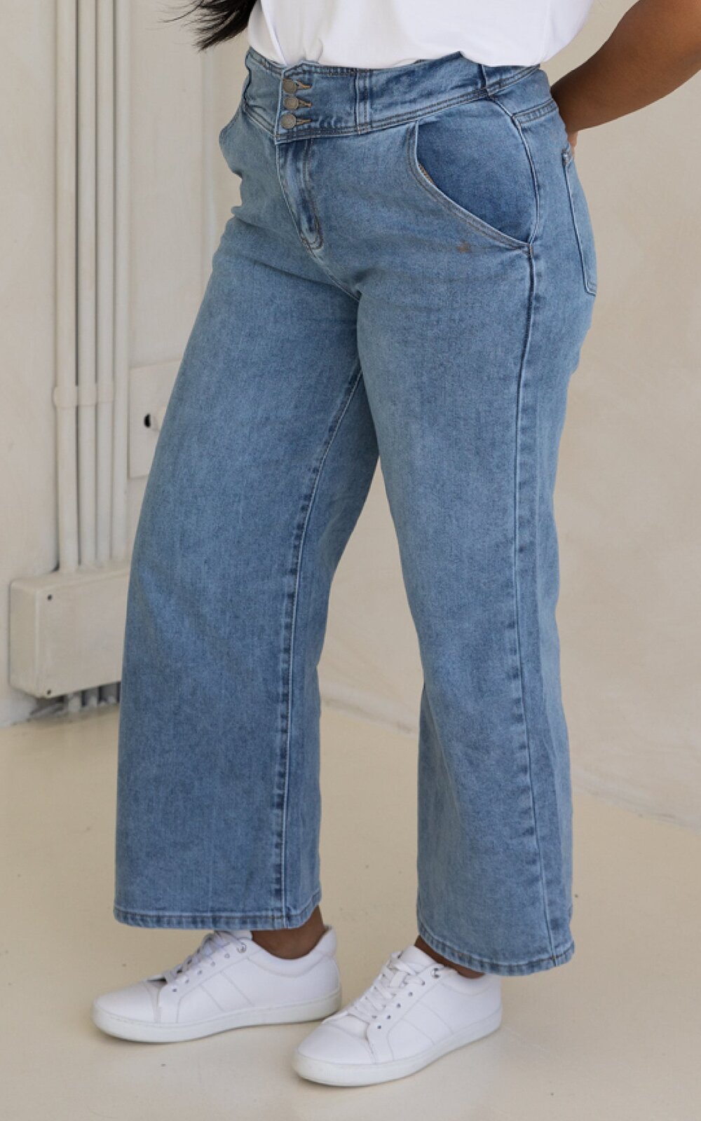 Wide Leg Jean product photo.