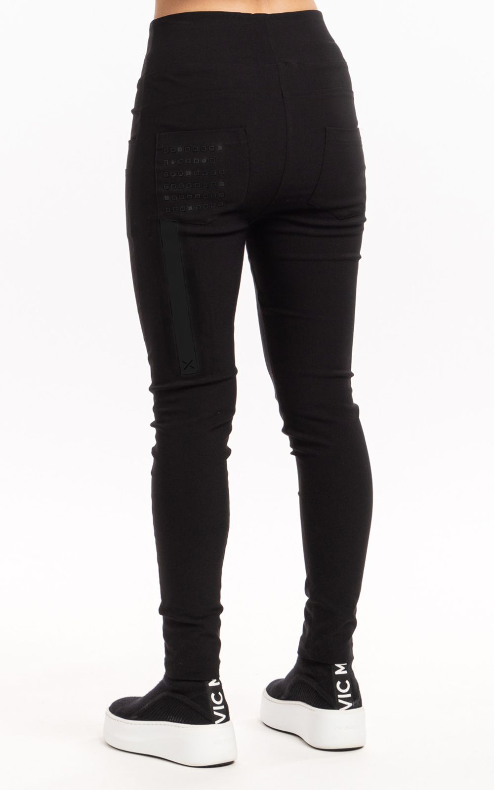 Frost Pant product photo.