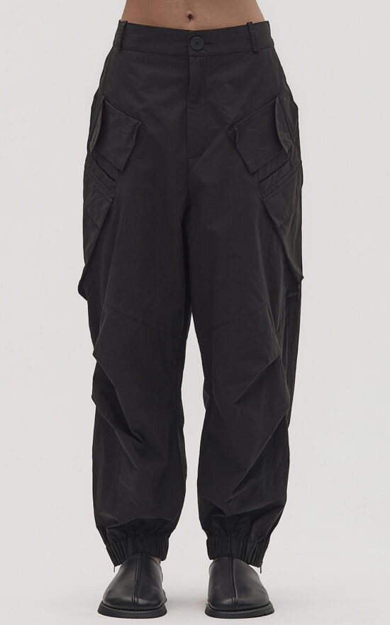 Tratado Pant product photo.