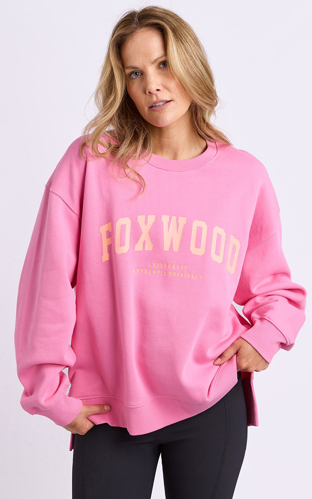 Interval Crew product photo.