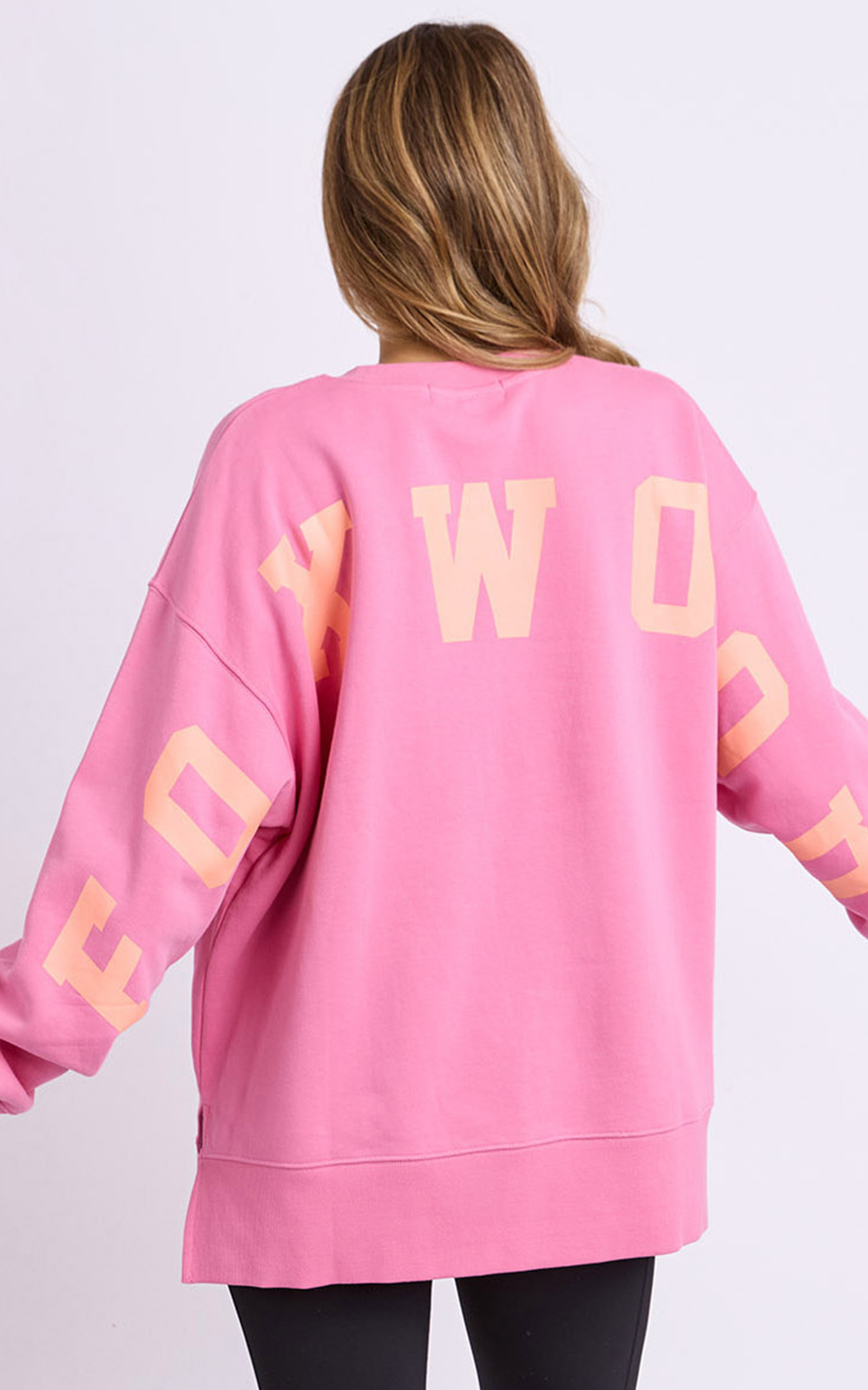 Interval Crew product photo.