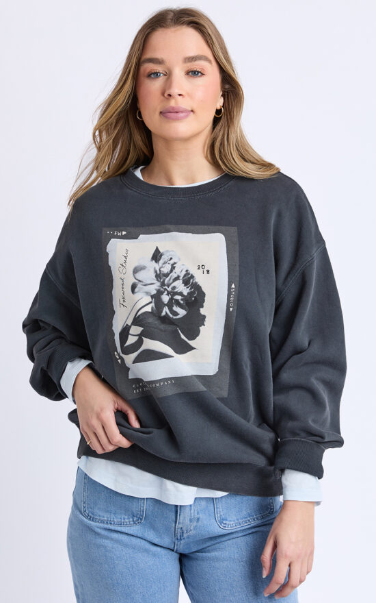 True Bloom Crew product photo.