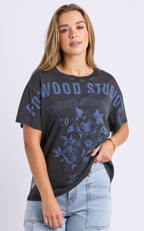 Botanical Garden Tee product photo.