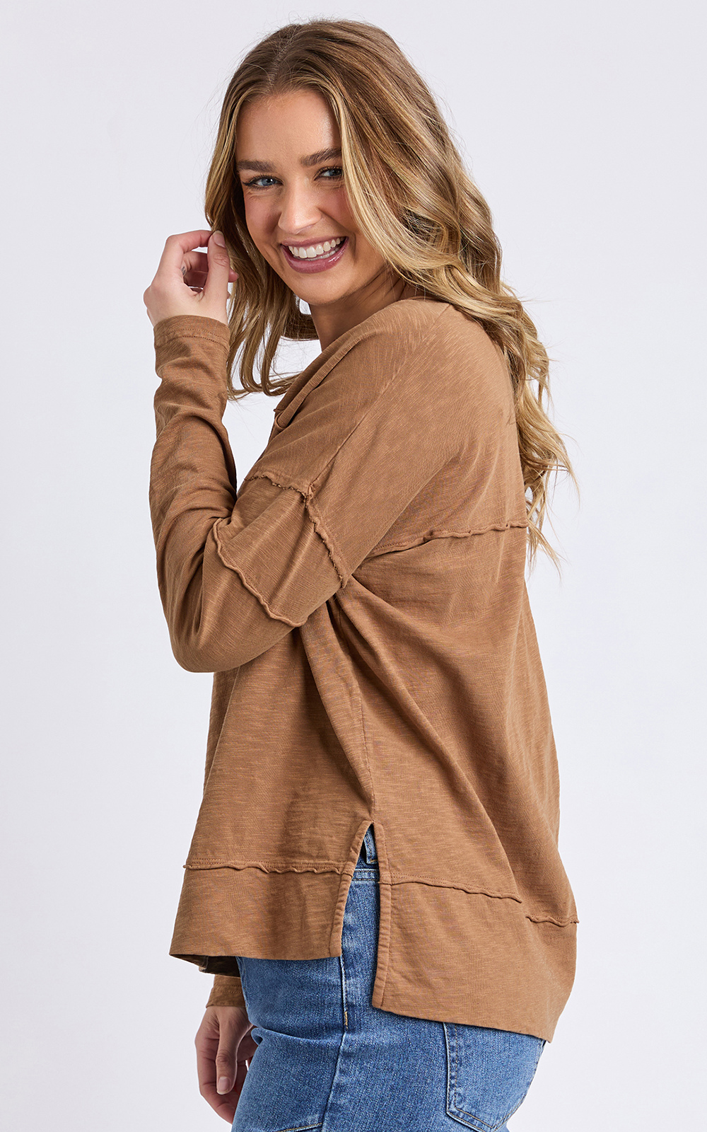 Jayne Throw On Top product photo.