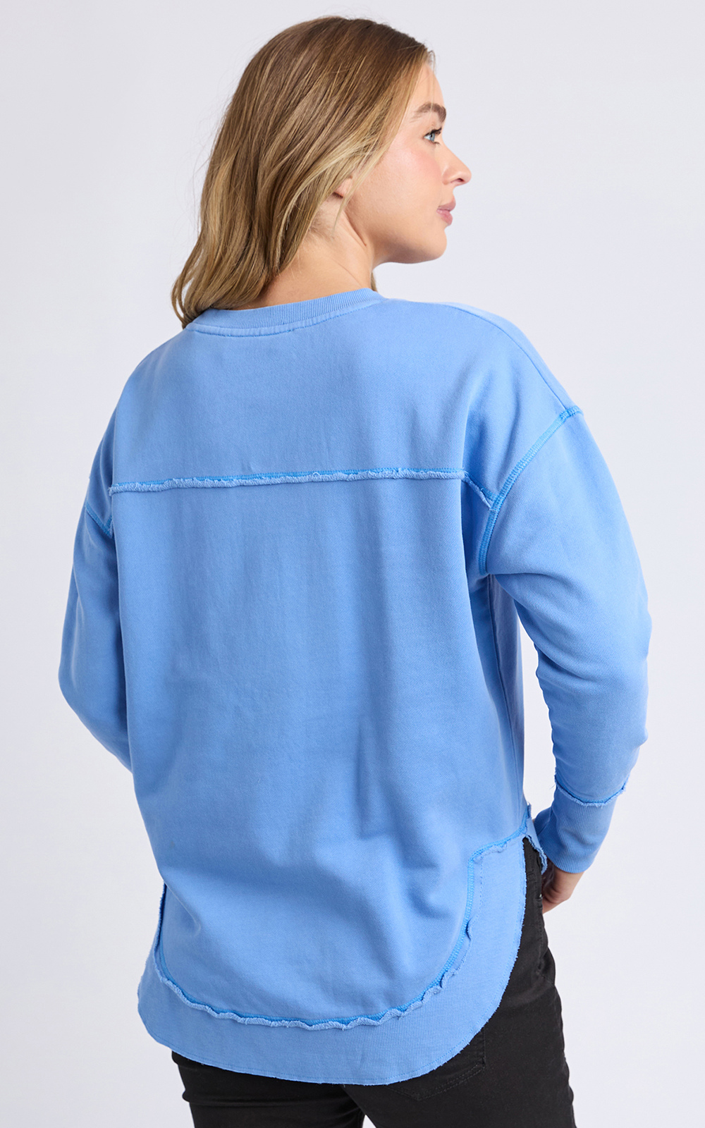 Signature Crew product photo.