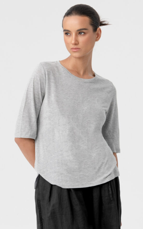 Linen Tee product photo.