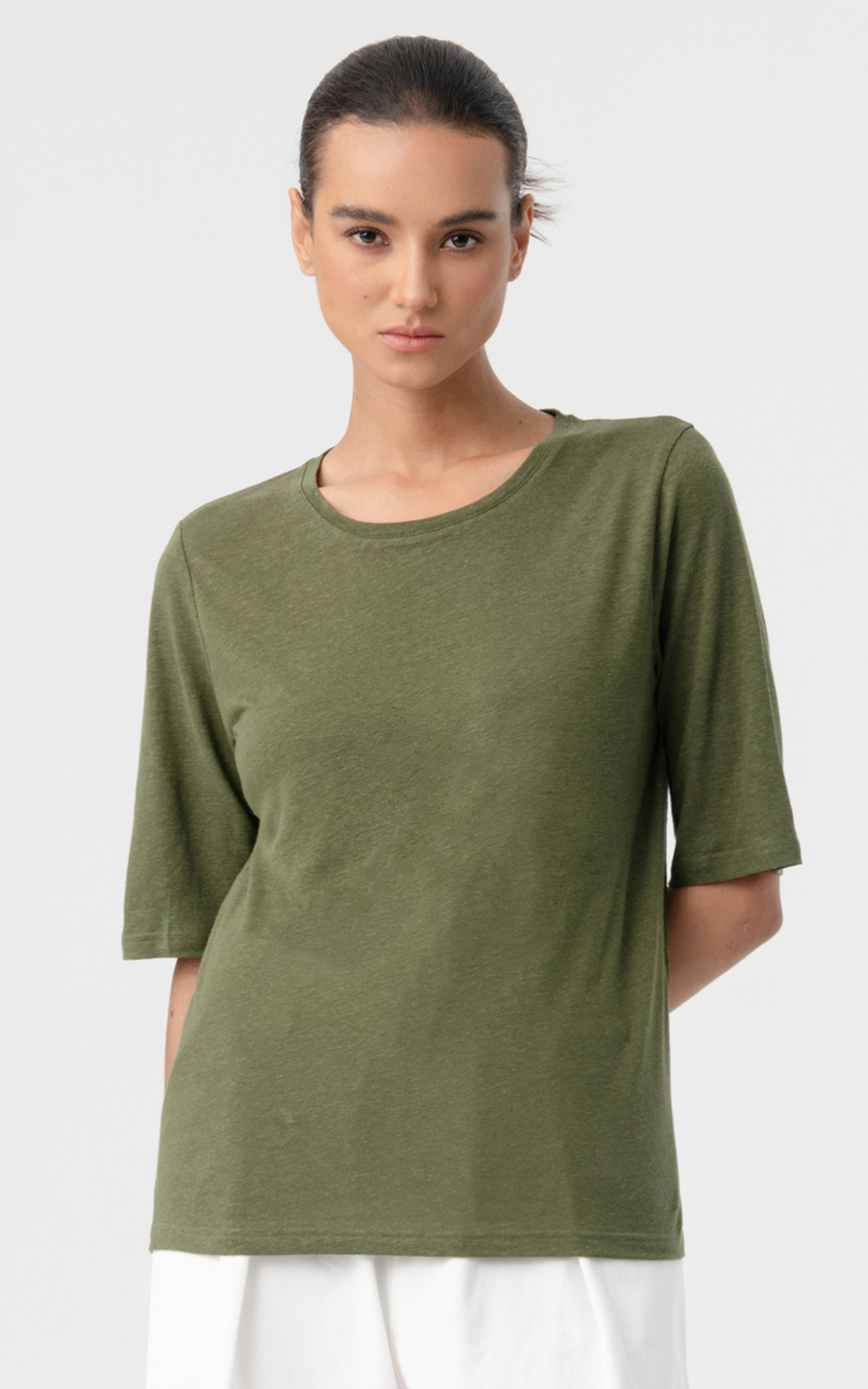 Linen Tee product photo.