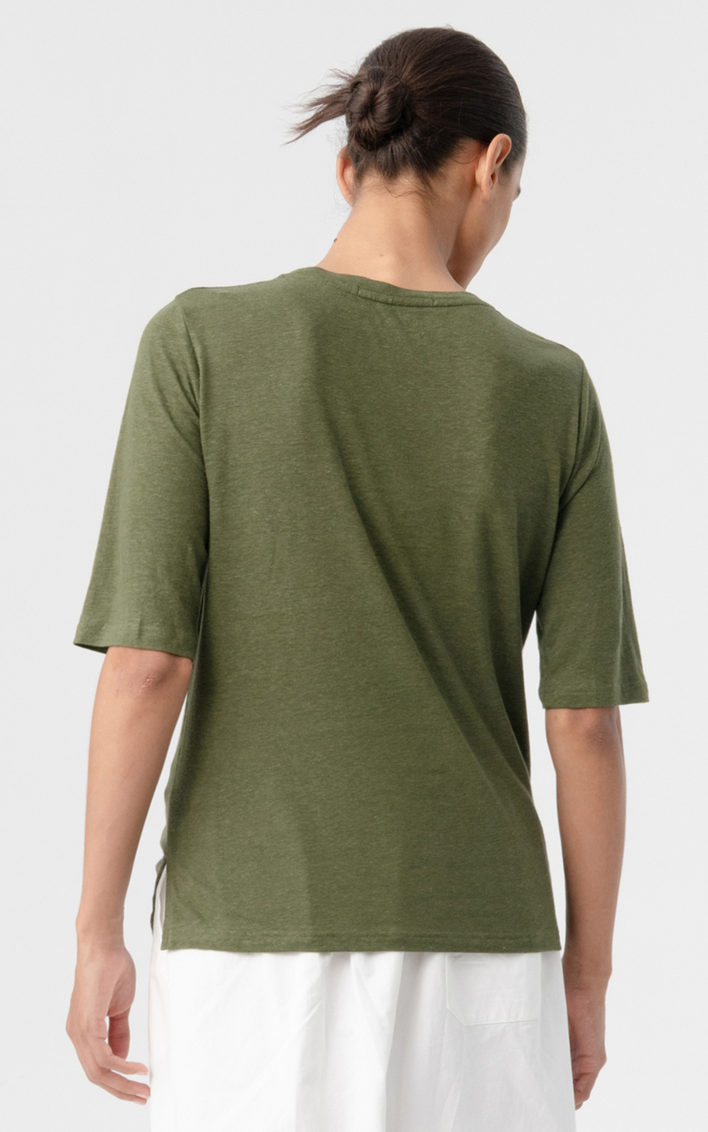 Linen Tee product photo.