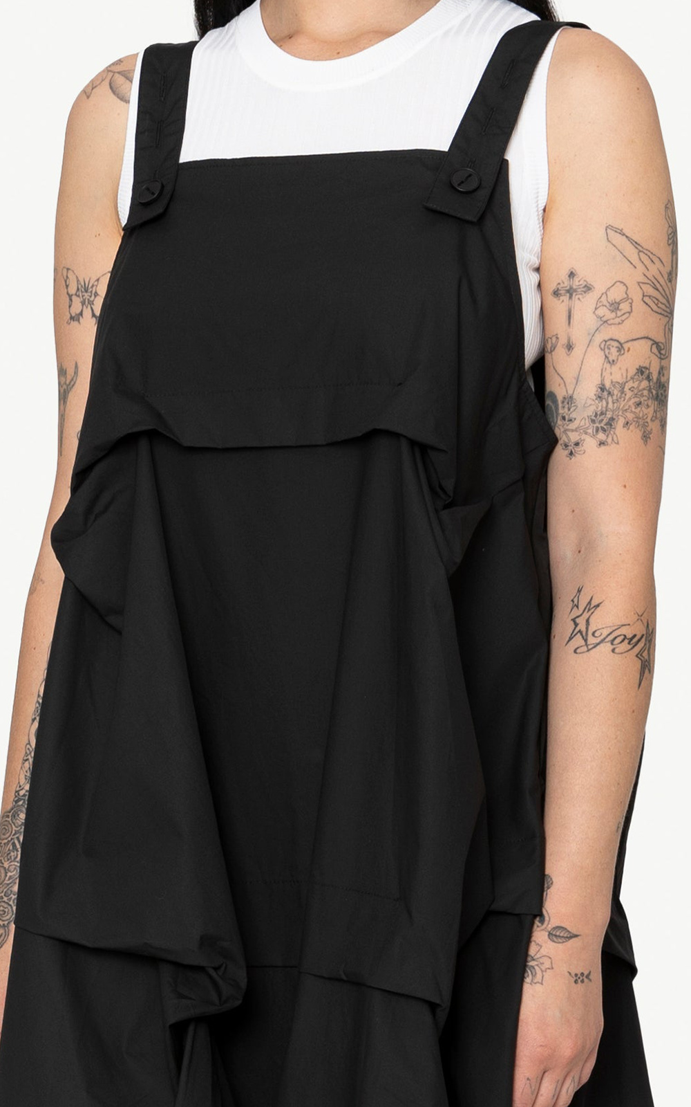Valen Dress product photo.
