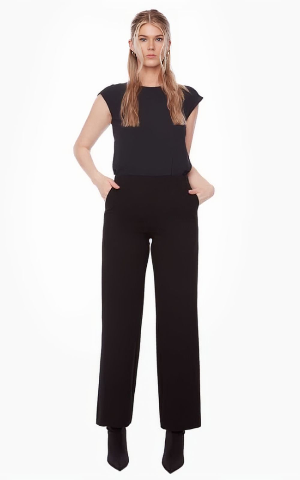 Wide Leg Pant In Solid Ponte product photo.