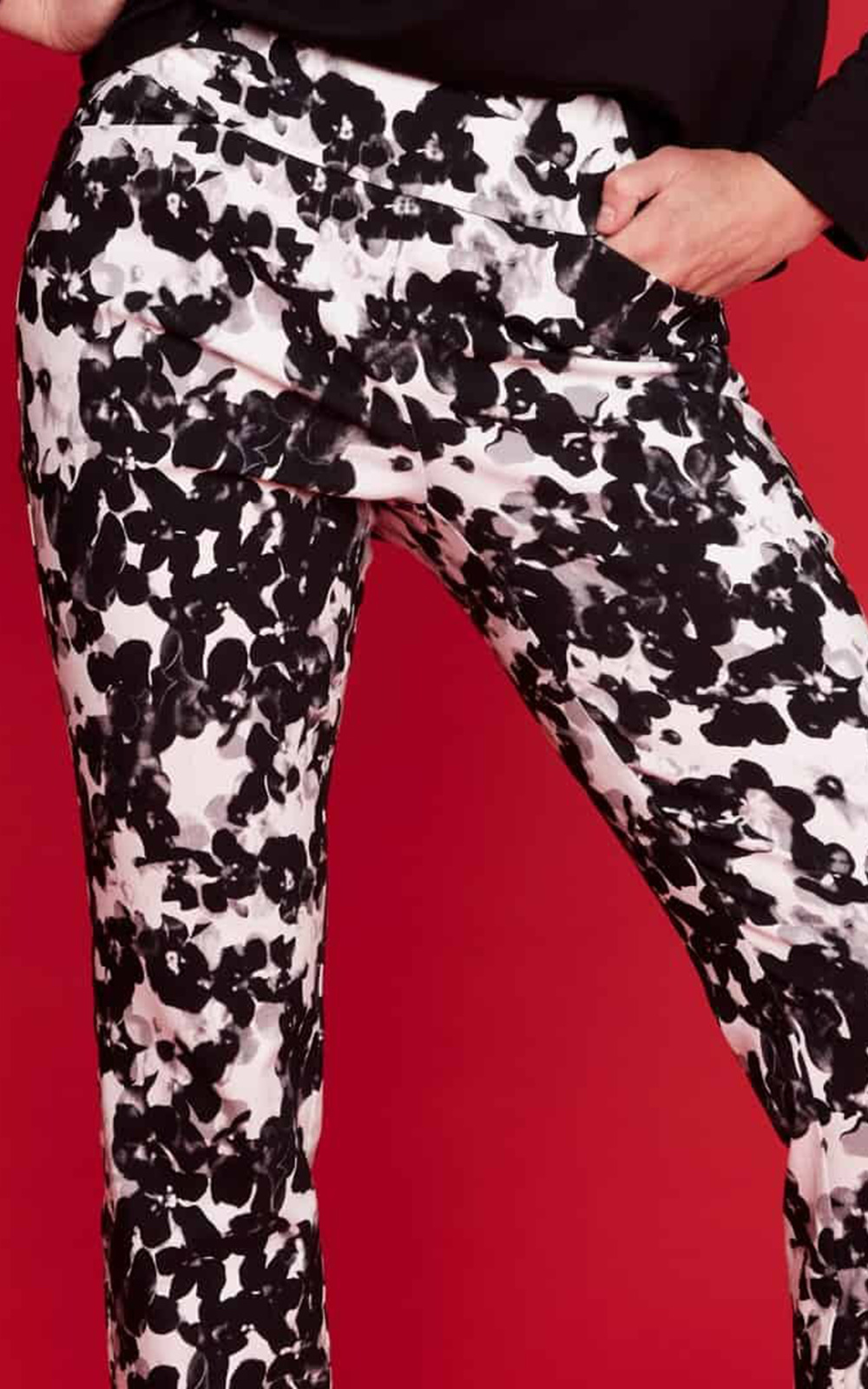 Techno Print Ankle Pant  product photo.