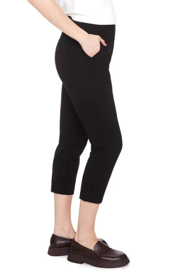 Slim Ankle Ponte product photo.