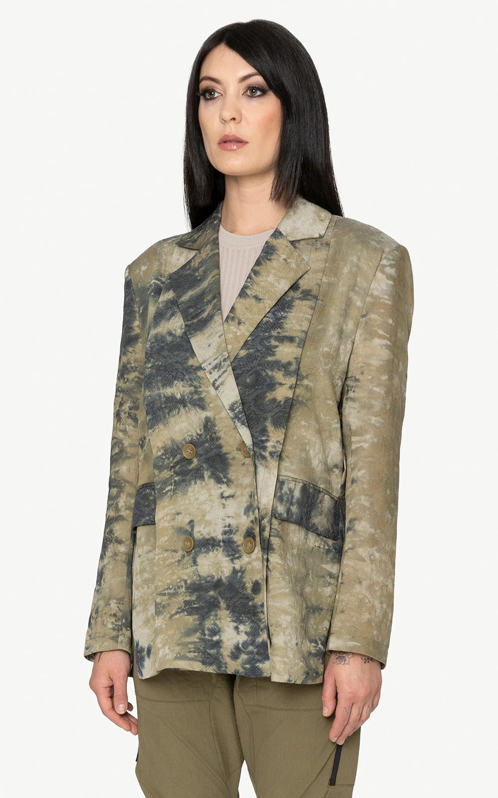 Keros Blazer product photo.
