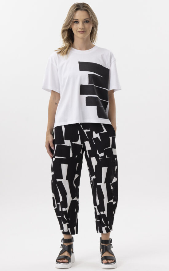 Abstract Oasis Pant product photo.