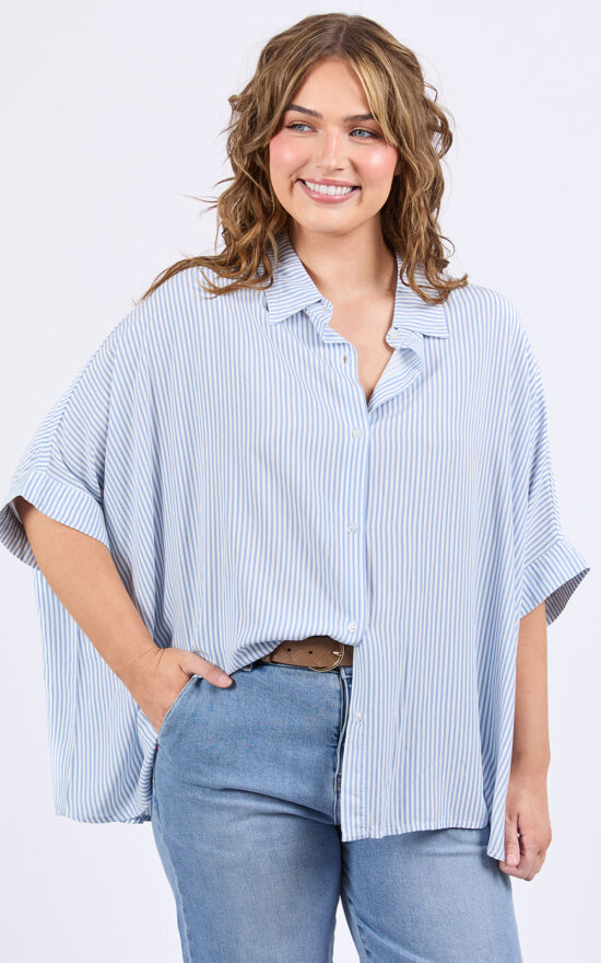 Luna Shirt product photo.