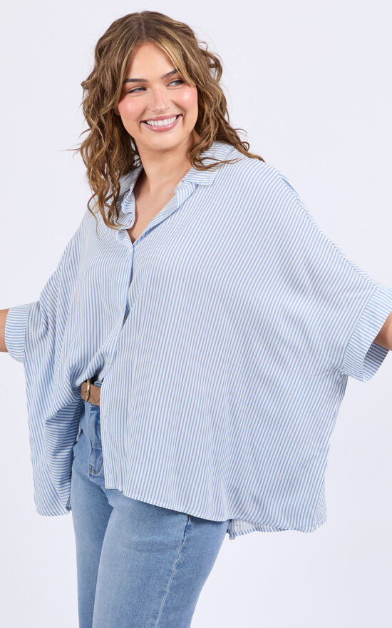 Luna Shirt product photo.