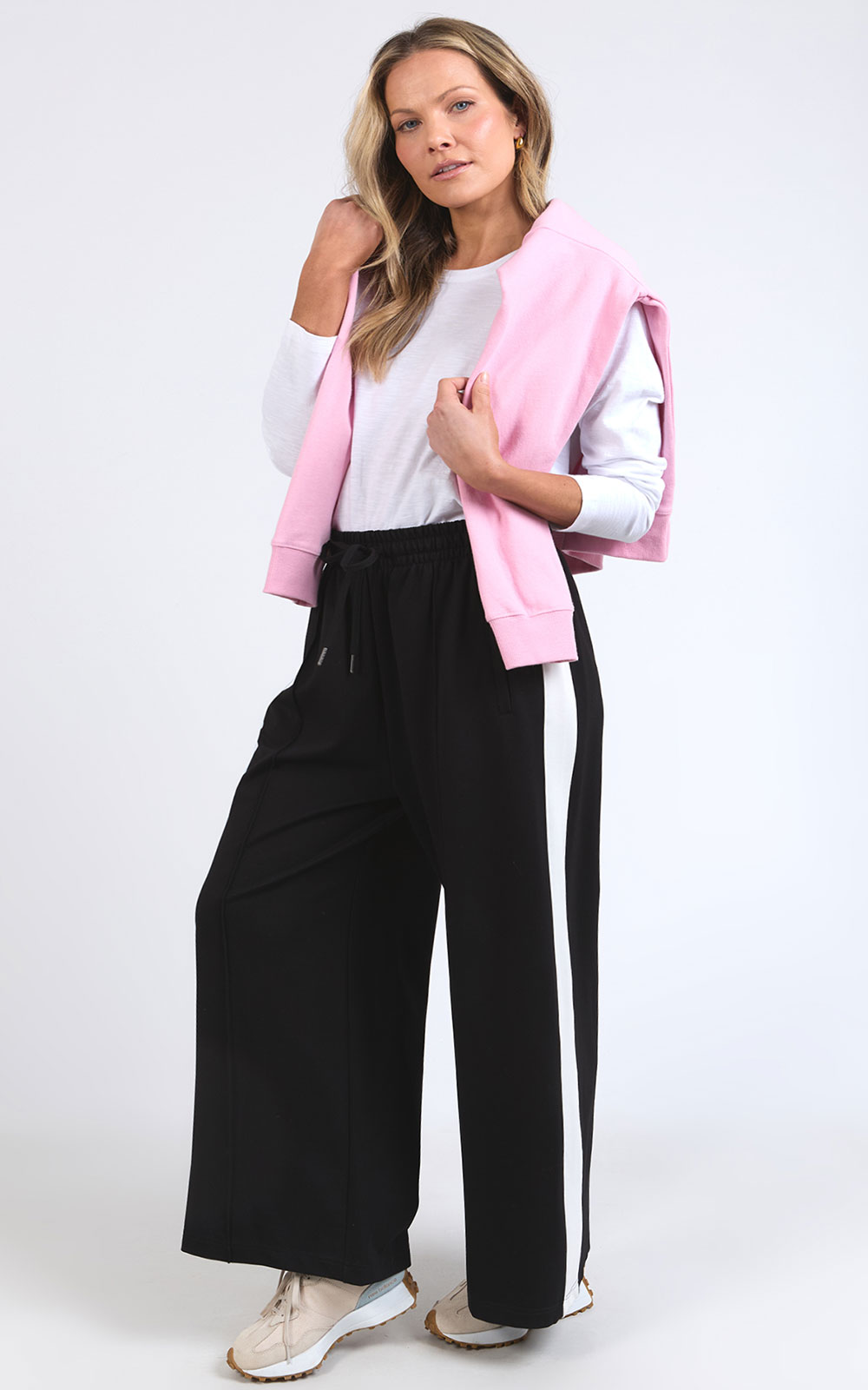 Carmen Wide Leg Ponte Pant product photo.