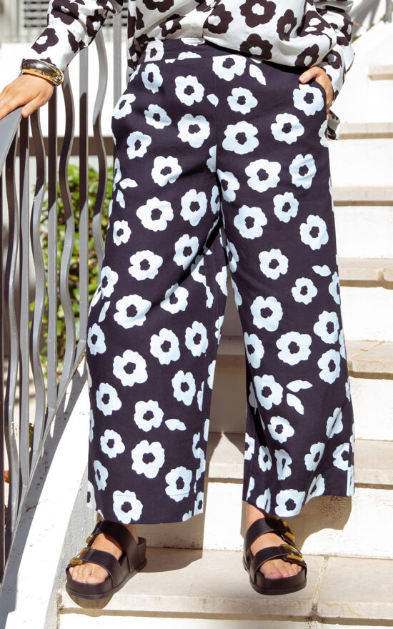 Azalea Pant product photo.