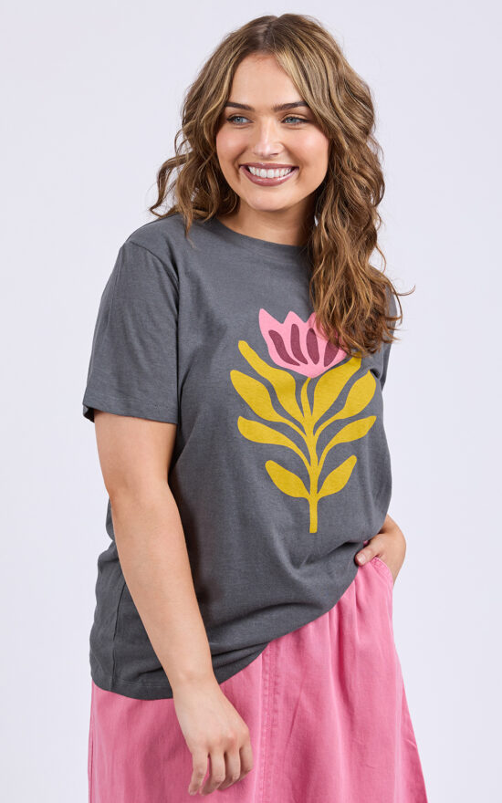 Fiore Tee product photo.
