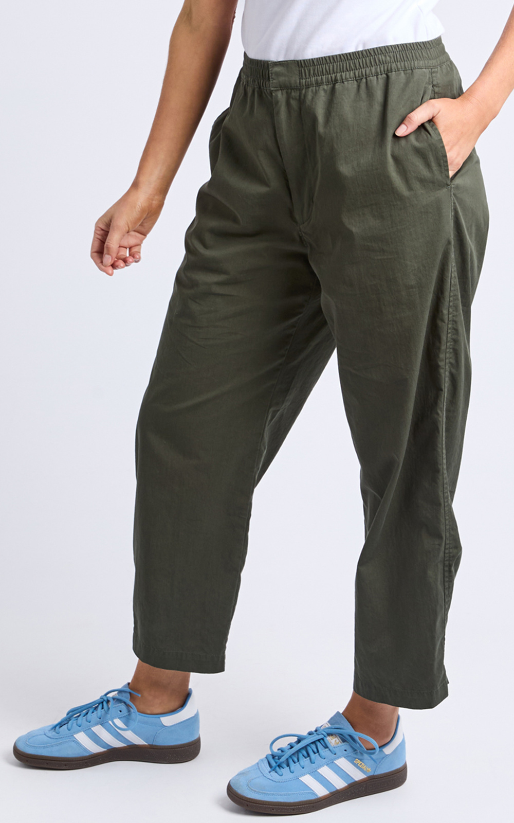 Relaxed Ankle Pant product photo.