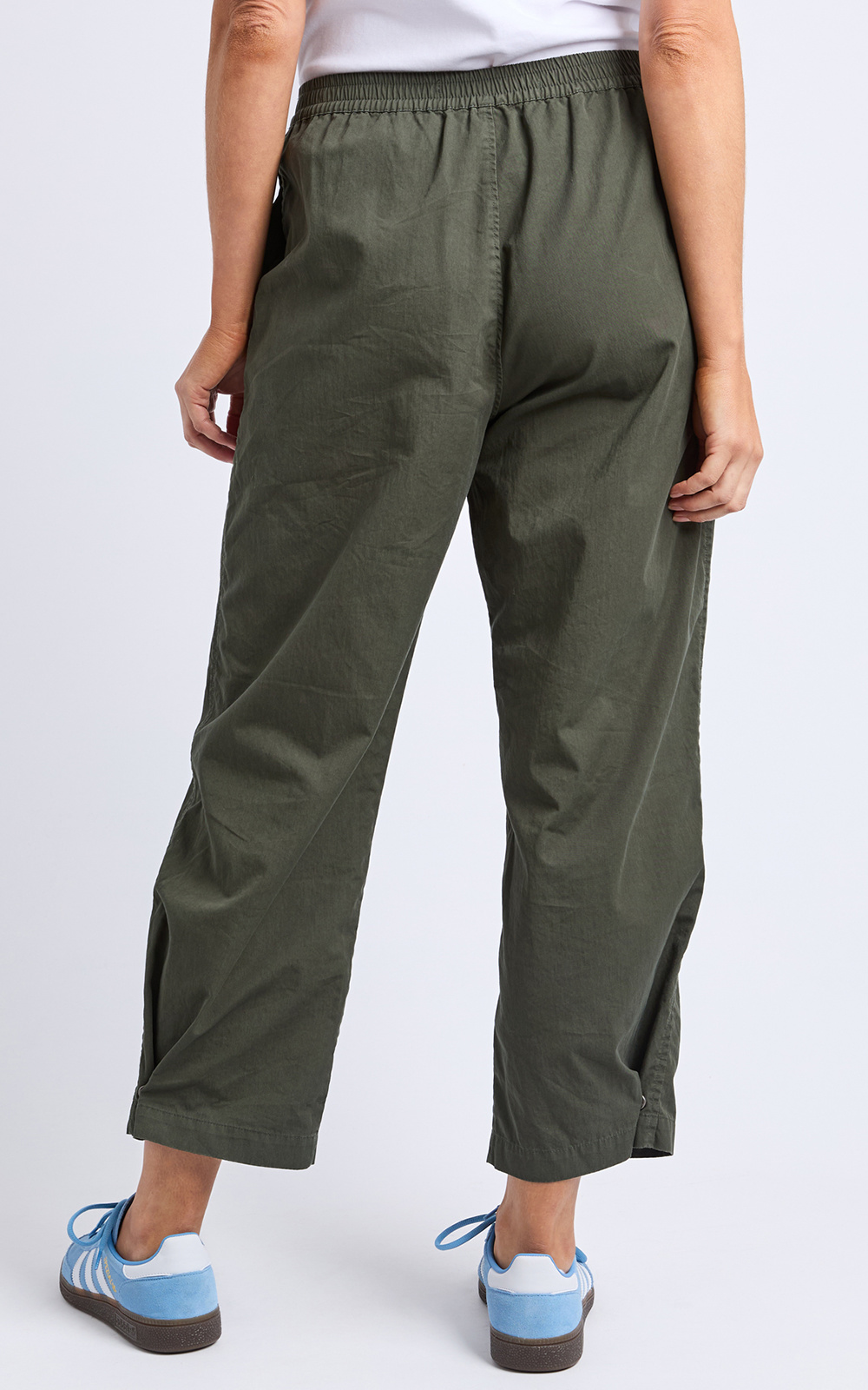 Relaxed Ankle Pant product photo.