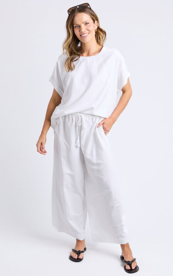 Maura Pant product photo.