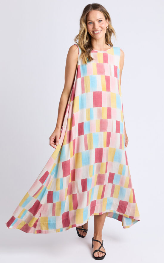 Cinque Dress product photo.
