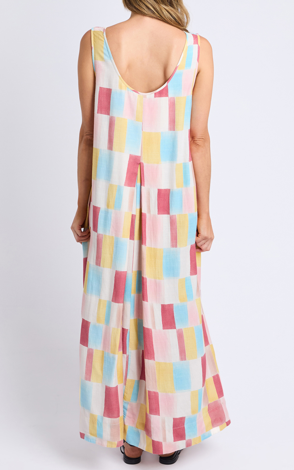 Cinque Dress product photo.