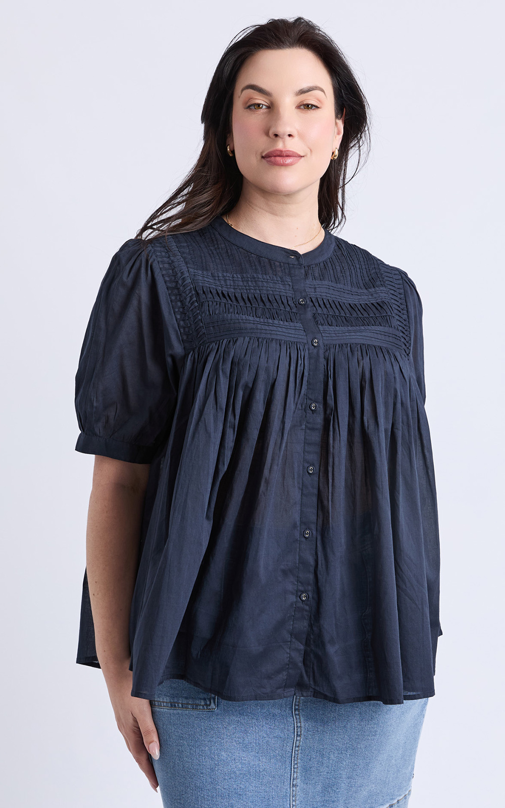 Monty Ss Shirt product photo.