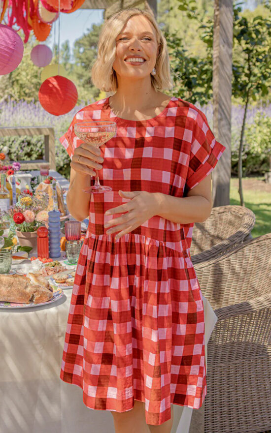 Edin Short Sleeve Dress product photo.