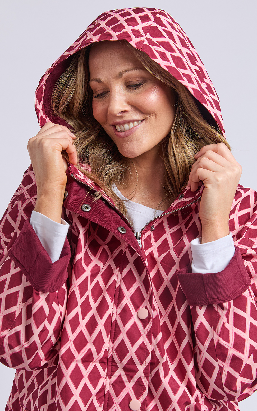 Kiruna Raincoat product photo.