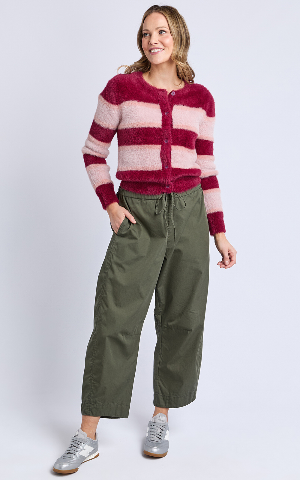 Lund Barrel Leg Pant product photo.