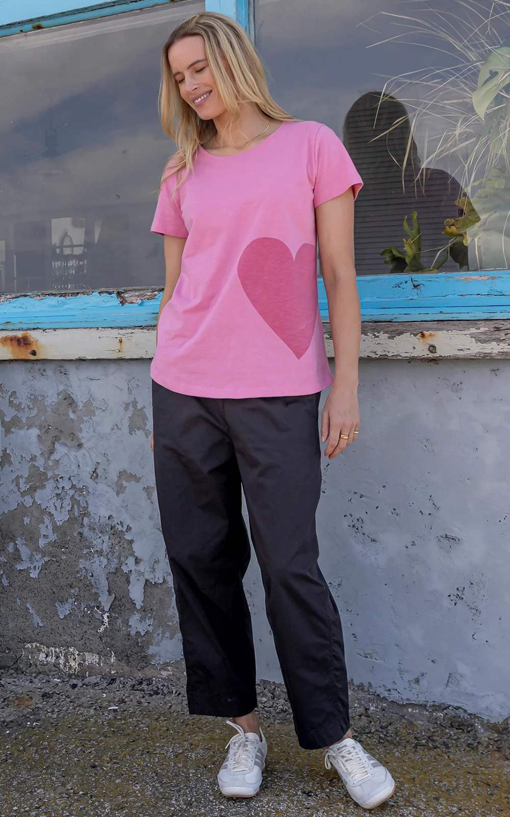 Lund Barrel Leg Pant product photo.