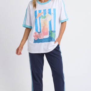 Saluti Tee