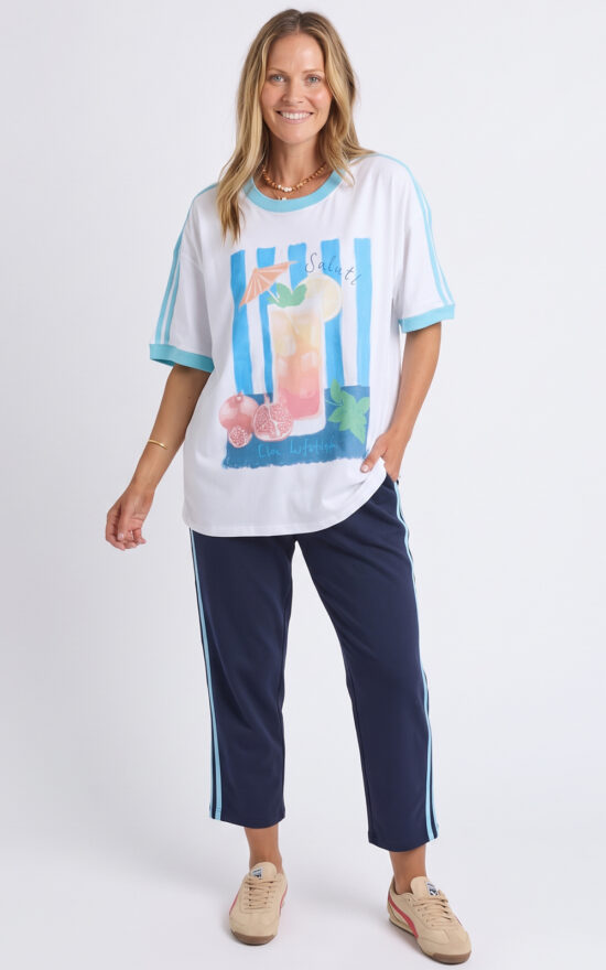 Saluti Tee product photo.