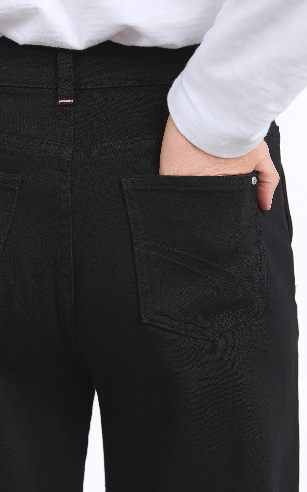 Izzy Wide Leg Jean product photo.